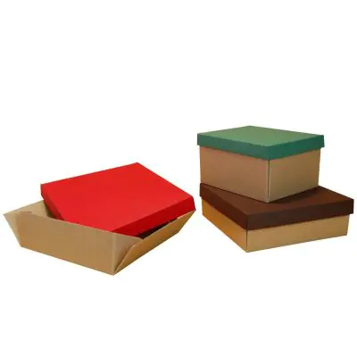 Scatola automontante con coperchio colorato e fondo sabbia