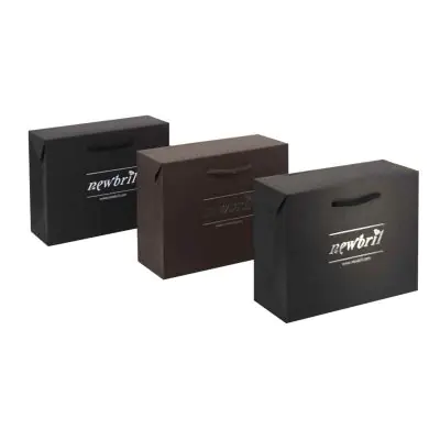 Shopper di carta a forma di baule